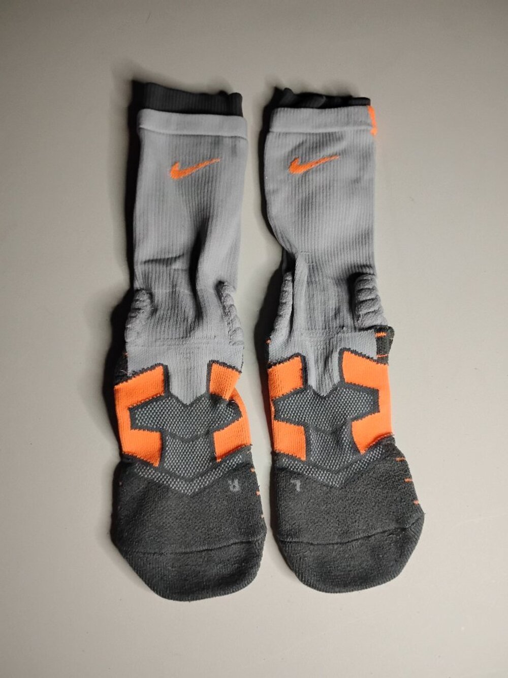 Nike Vapor Men's Basketball Socks Gray & Orange